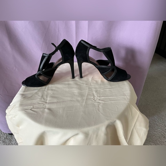 Audrey Brooke open toe heels - Picture 3 of 8